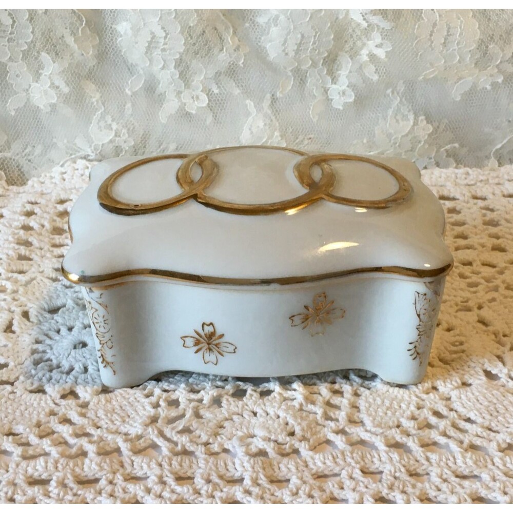Vintage Trinket Ashtray Box Two Small Ashtrays Gold Trim Dresser Accessory